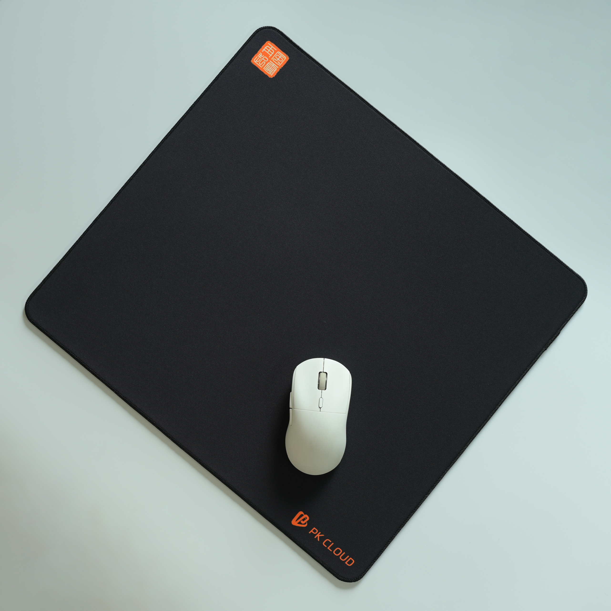 PICKYYMAY New Style Gamer Pad  - Esports Gaming Pk のレビューと価格